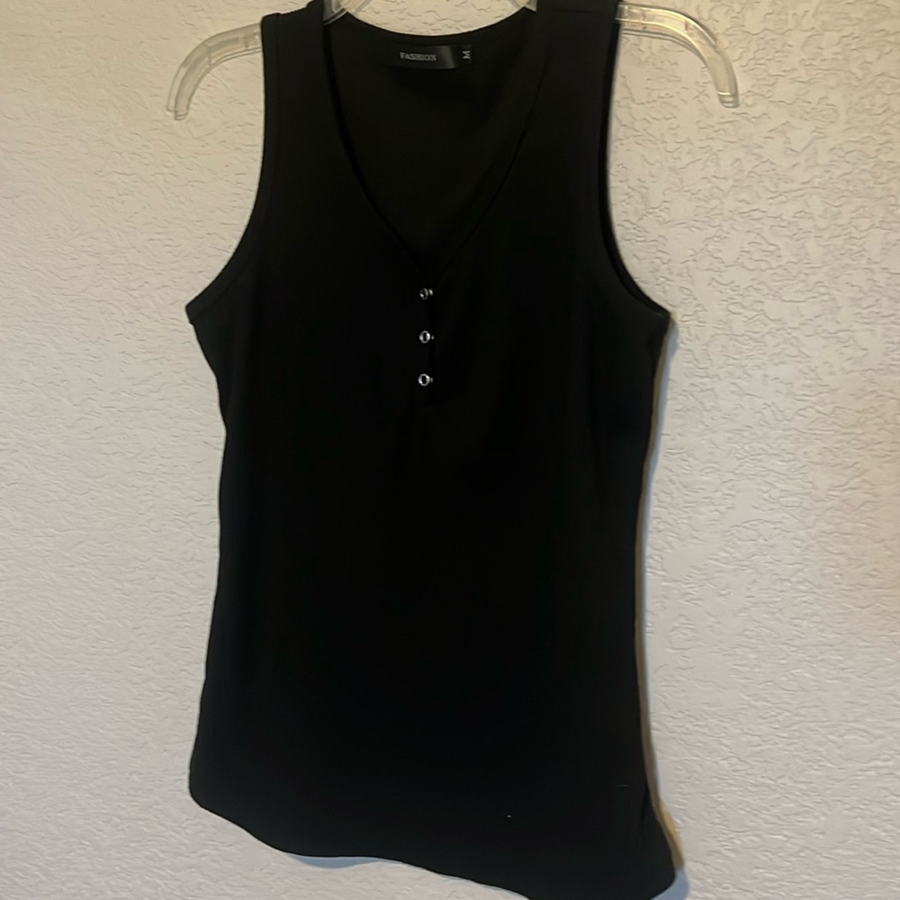 Button front tank